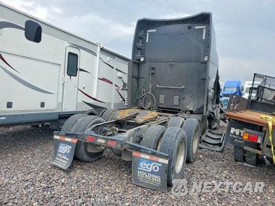 Czwarte zdjęcie samochodu z boku: 2019 PETERBILT 579 SEMI TRUCK VIN:1XPBDP9X2KD600910 - miniatura