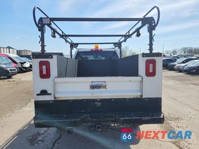 Zdjęcie 6 z 12 samochodu: 2019 CHEVROLET SILVERADO C2500 HEAVY DUTY VIN:2GC2CREG3K1132185 - miniatura