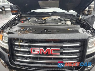 Zdjęcie 11 z 12 samochodu: 2018 GMC SIERRA K2500 SLT VIN:1GT12TEY6JF265616 - miniatura