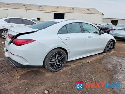 Trzecie zdjęcie samochodu z tyłu: 2024 MERCEDES-BENZ CLA 250 4MATIC VIN:W1K5J4HB3RN450442 - miniatura