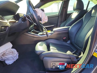 Zdjęcie 7 z 12 samochodu: 2019 BMW 330I VIN:WBA5R1C57KFH05886 - miniatura