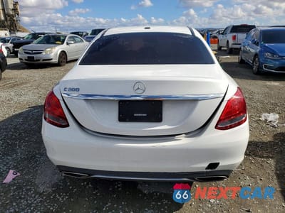Zdjęcie 6 z 12 samochodu: 2018 MERCEDES-BENZ C 300 VIN:55SWF4JB2JU257520 - miniatura