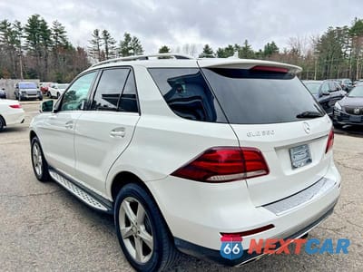 Trzecie zdjęcie samochodu z tyłu: 2016 MERCEDES-BENZ GLE 350 4MATIC VIN:4JGDA5HBXGA619920 - miniatura