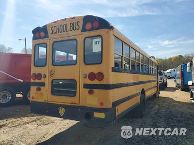 Czwarte zdjęcie samochodu z boku: 2009 IC CORPORATION CE SERIES SCHOOL - SCHOOL BUS VIN:4DRBUSKP09B671555 - miniatura