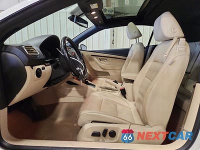 Zdjęcie 7 z 13 samochodu: 2010 VOLKSWAGEN EOS LUX VIN:WVWFA7AH4AV011821 - miniatura