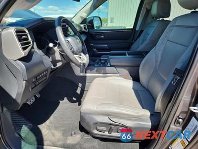 Zdjęcie 7 z 12 samochodu: 2022 TOYOTA TUNDRA SR5 VIN:5TFLA5DBXNX026686 - miniatura