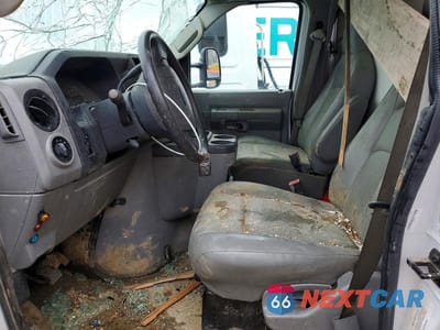 Zdjęcie 7 z 11 samochodu: 2019 FORD ECONOLINE E450 SUPER DUTY CUTAWAY VAN VIN:1FDXE4FS7KDC39598 - miniatura