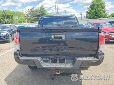Zdjęcie 6 z 12 samochodu: 2022 TOYOTA TACOMA TRD SPORT VIN:3TMCZ5AN2NM495767 - miniatura