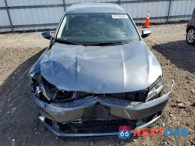 Piąte zdjęcie samochodu w środku: 2018 VOLKSWAGEN PASSAT SE VIN:1VWBA7A33JC045616 - miniatura