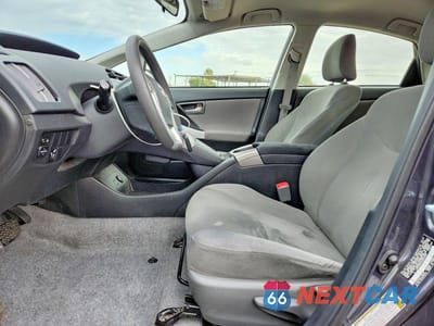 Zdjęcie 7 z 12 samochodu: 2012 TOYOTA PRIUS TWO VIN:JTDKN3DU6C5527296 - miniatura