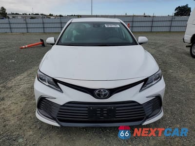 Piąte zdjęcie samochodu w środku: 2023 TOYOTA CAMRY LE VIN:4T1R11AK3PU095680 - miniatura