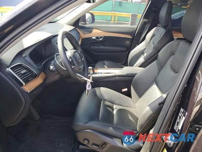Zdjęcie 7 z 13 samochodu: 2024 VOLVO XC90 PLUS VIN:YV4H60LE6R1173860 - miniatura