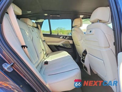 Zdjęcie 11 z 14 samochodu: 2021 BMW X5 M50I VIN:5UXJU4C07M9F17469 - miniatura