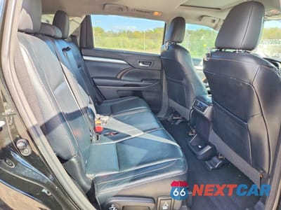 Zdjęcie 11 z 12 samochodu: 2014 TOYOTA HIGHLANDER XLE VIN:5TDJKRFH6ES024713 - miniatura