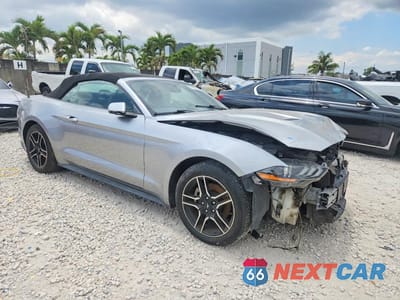 Czwarte zdjęcie samochodu z boku: 2020 FORD MUSTANG VIN:1FATP8UH4L5101238 - miniatura
