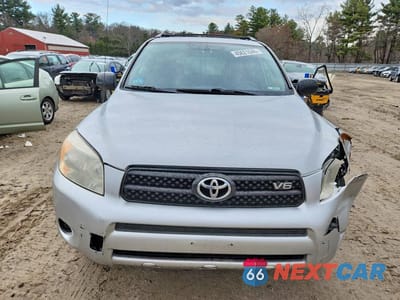 Piąte zdjęcie samochodu w środku: 2007 TOYOTA RAV4 BASE VIN:JTMBK33V975033037 - miniatura