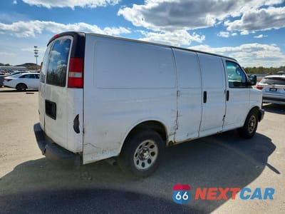 Trzecie zdjęcie samochodu z tyłu: 2013 CHEVROLET EXPRESS 1500 CARGO DELIVERY VAN VIN:1GCSGAFX0D1136420 - miniatura