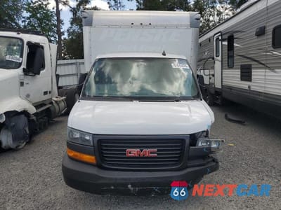 Piąte zdjęcie samochodu w środku: 2023 GMC SAVANA BOX TRUCK VIN:7GZ37TC76PN007067 - miniatura