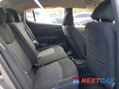 Zdjęcie 10 z 12 samochodu: 2023 NISSAN LEAF S VIN:1N4AZ1BV4PC550521 - miniatura