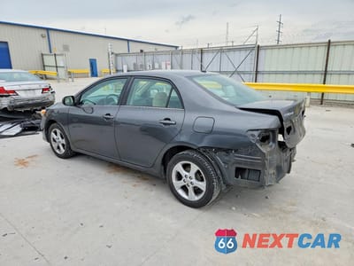 Drugie zdjęcie samochodu z przodu: 2013 TOYOTA COROLLA LE VIN:2T1BU4EE6DC938721 - miniatura