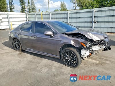Czwarte zdjęcie samochodu z boku: 2024 TOYOTA CAMRY SE VIN:4T1G11AK8RU869156 - miniatura