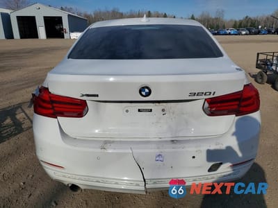 Zdjęcie 6 z 12 samochodu: 2016 BMW 320 XI VIN:WBA8A3C55GK688405 - miniatura