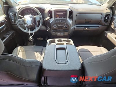 Zdjęcie 8 z 13 samochodu: 2023 CHEVROLET SILVERADO K1500 CUSTOM VIN:3GCPDBEK8PG267630 - miniatura