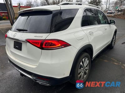 Trzecie zdjęcie samochodu z tyłu: 2020 MERCEDES-BENZ GLE 350 4MATIC VIN:4JGFB4KB6LA070588 - miniatura