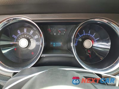 Zdjęcie 9 z 11 samochodu: 2010 FORD MUSTANG VIN:1ZVBP8EN2A5177903 - miniatura