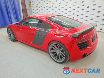 Drugie zdjęcie samochodu z przodu: 2015 AUDI R8 4.2 QUATTRO VIN:WUAAUAFG1F7000899 - miniatura
