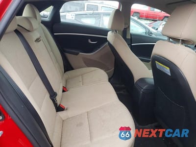 Zdjęcie 10 z 12 samochodu: 2013 HYUNDAI ELANTRA GT BASE VIN:KMHD35LE1DU084644 - miniatura