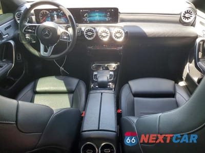Zdjęcie 8 z 12 samochodu: 2020 MERCEDES-BENZ CLA 250 VIN:WDD5J4GB3LN069909 - miniatura