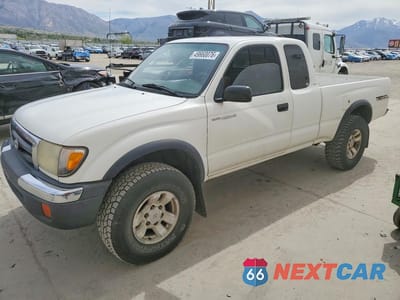 1999 TOYOTA TACOMA XTRACAB 4TAWN72N7XZ433927 - główne zdjęcie licytacji z USA - miniatura