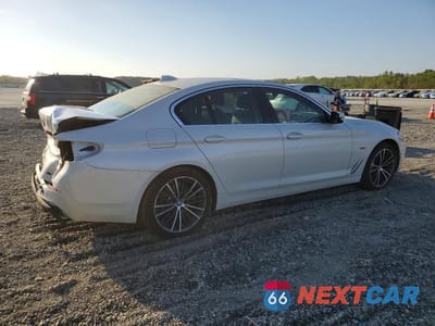 Trzecie zdjęcie samochodu z tyłu: 2022 BMW 530XE VIN:WBA33AG00NCK89870 - miniatura