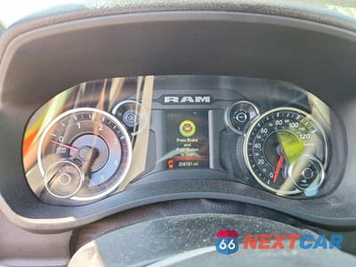 Zdjęcie 9 z 13 samochodu: 2023 RAM 3500 TRADESMAN VIN:3C63RRGL6PG563445 - miniatura