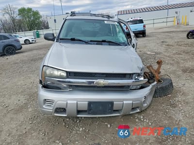 Piąte zdjęcie samochodu w środku: 2005 CHEVROLET TRAILBLAZER VIN:1GNDT13S852370921 - miniatura