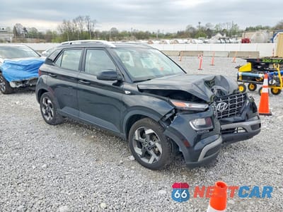 Czwarte zdjęcie samochodu z boku: 2024 HYUNDAI VENUE SEL VIN:KMHRC8A38RU331089 - miniatura
