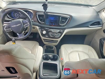 Zdjęcie 8 z 13 samochodu: 2017 CHRYSLER PACIFICA TOURING L PLUS VIN:2C4RC1EGXHR585181 - miniatura