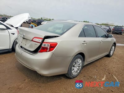 Trzecie zdjęcie samochodu z tyłu: 2013 TOYOTA CAMRY LE VIN:4T4BF1FK5DR335566 - miniatura