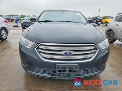 Piąte zdjęcie samochodu w środku: 2016 FORD TAURUS SE VIN:1FAHP2D80GG121550 - miniatura