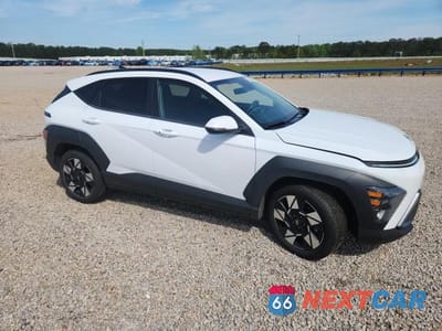 Czwarte zdjęcie samochodu z boku: 2025 HYUNDAI KONA SEL VIN:KM8HB3AB3SU228872 - miniatura