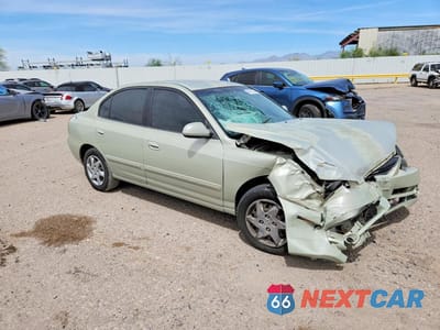 Czwarte zdjęcie samochodu z boku: 2004 HYUNDAI ELANTRA GLS VIN:KMHDN46D94U745019 - miniatura