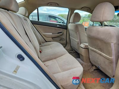 Zdjęcie 10 z 12 samochodu: 2004 HONDA ACCORD LX VIN:JHMCM56384C036375 - miniatura