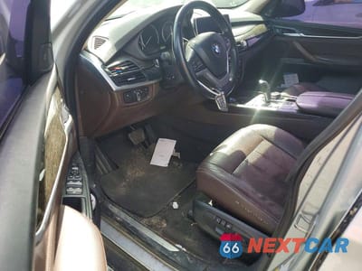 Zdjęcie 8 z 11 samochodu: 2015 BMW X5 XDRIVE35D VIN:5UXKS4C50F0N08624 - miniatura