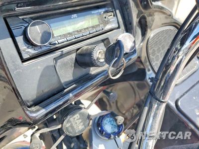 Zdjęcie 8 z 9 samochodu: 2007 TRIUMPH MOTORCYCLE ROCKET III CLASSIC VIN:SMTC01L407J274564 - miniatura