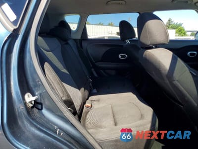 Zdjęcie 10 z 12 samochodu: 2018 KIA SOUL + VIN:KNDJP3A50J7528321 - miniatura