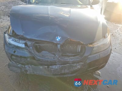 Zdjęcie 11 z 12 samochodu: 2010 BMW 335 XI VIN:WBAPL3C54AA407875 - miniatura
