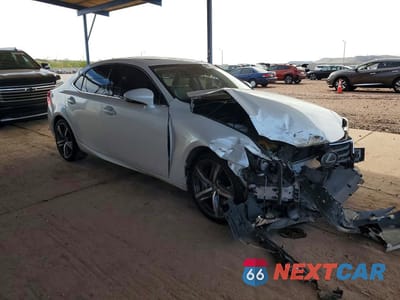 Czwarte zdjęcie samochodu z boku: 2017 LEXUS IS 300 VIN:JTHCM1D23H5020257 - miniatura