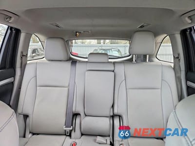 Zdjęcie 10 z 12 samochodu: 2019 TOYOTA HIGHLANDER XLE VIN:5TDJZRFH6KS588840 - miniatura