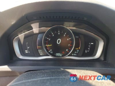 Zdjęcie 9 z 11 samochodu: 2015 VOLVO S60 PREMIER VIN:YV149MFK4F1351577 - miniatura